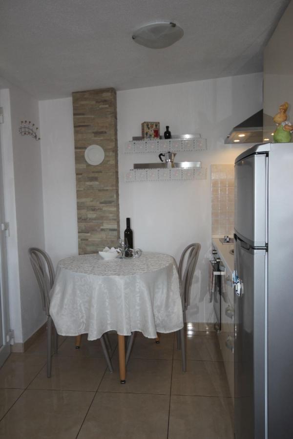 Apartmani Marijana Lozovac Esterno foto