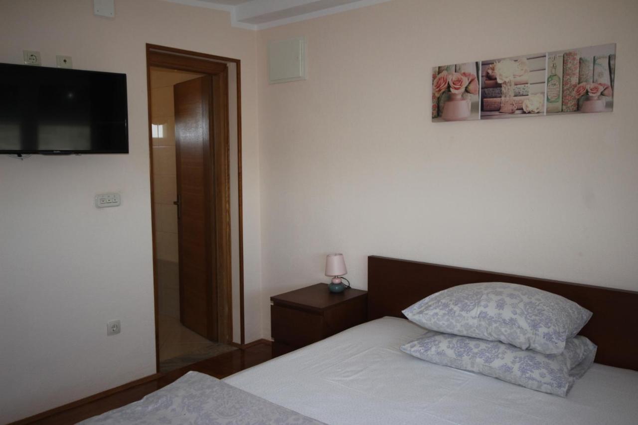 Apartmani Marijana Lozovac Esterno foto