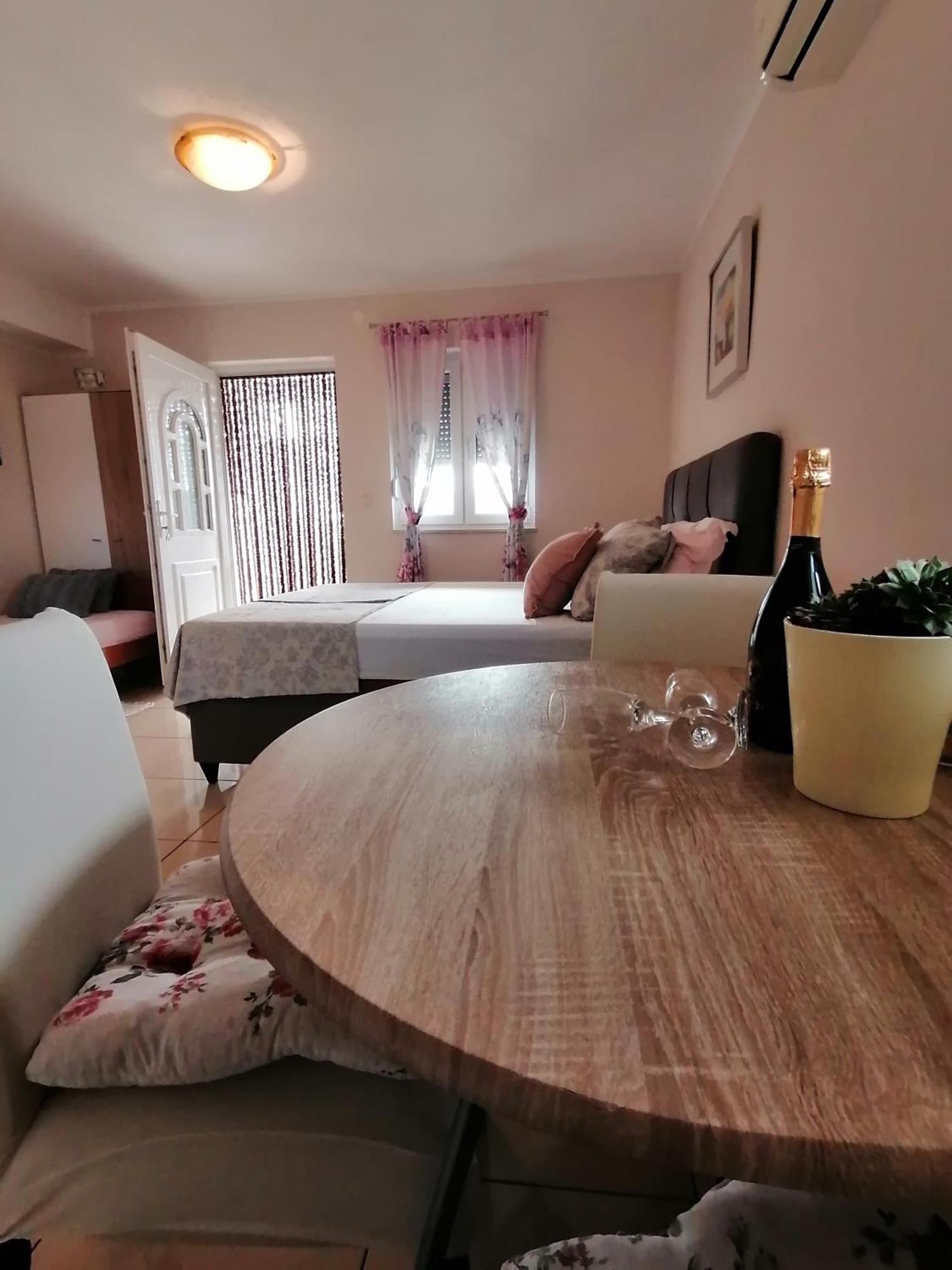 Apartmani Marijana Lozovac Esterno foto