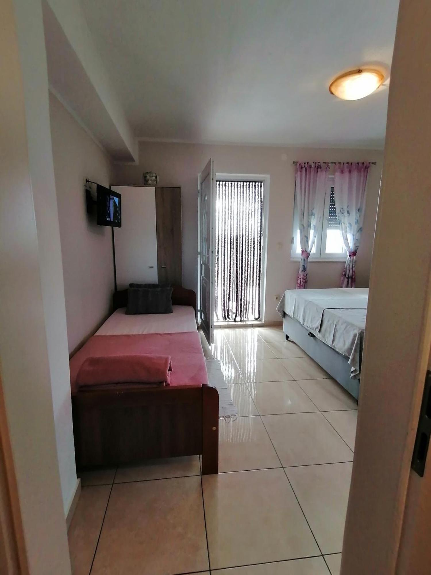 Apartmani Marijana Lozovac Esterno foto