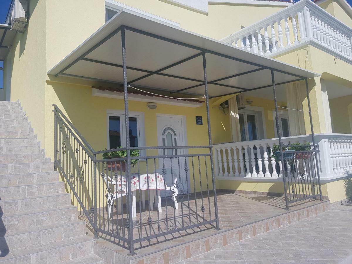 Apartmani Marijana Lozovac Esterno foto
